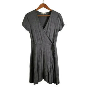Rolla Coster Gray Casual wrap Dress  V neck Women's size L.